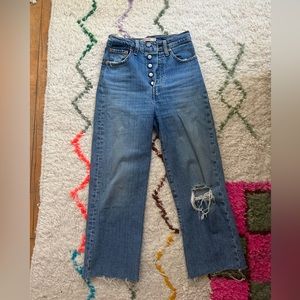 Levi’s Ribcage Straight Jeans - size 24